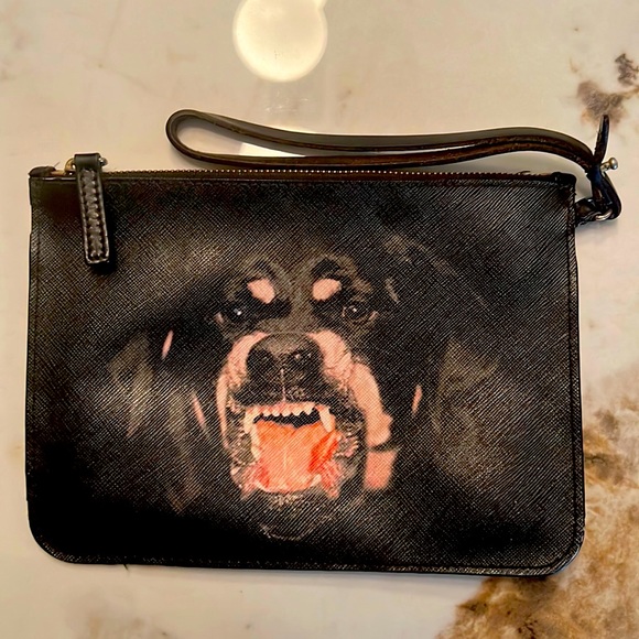 ๐ฃSOLD๐ฃ GIVENCHY Textured Coated Canvas Rottweiler Print Small Pouch Black - Picture 4 of 10